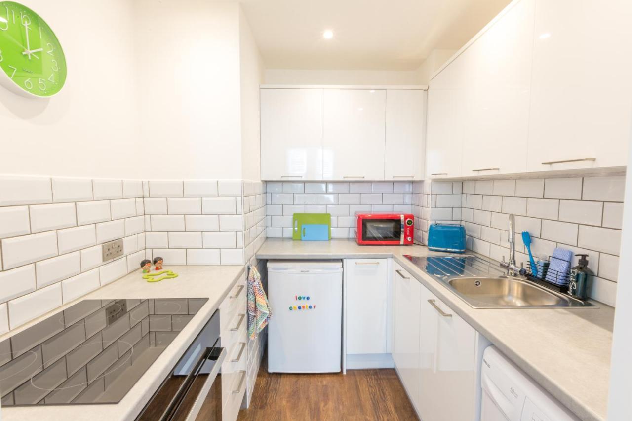 Chester Stays - Lovely Apartment In The Heart Of Chester With Free Parking Dış mekan fotoğraf